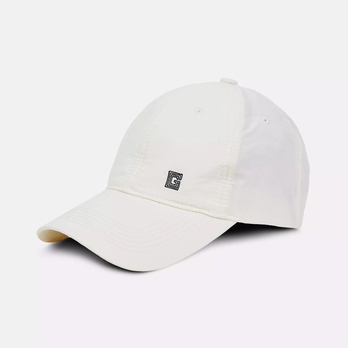 casquette rafraichissante blanche devant